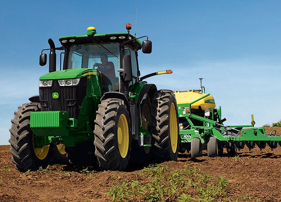 John-Deere-7210-R-Tractor