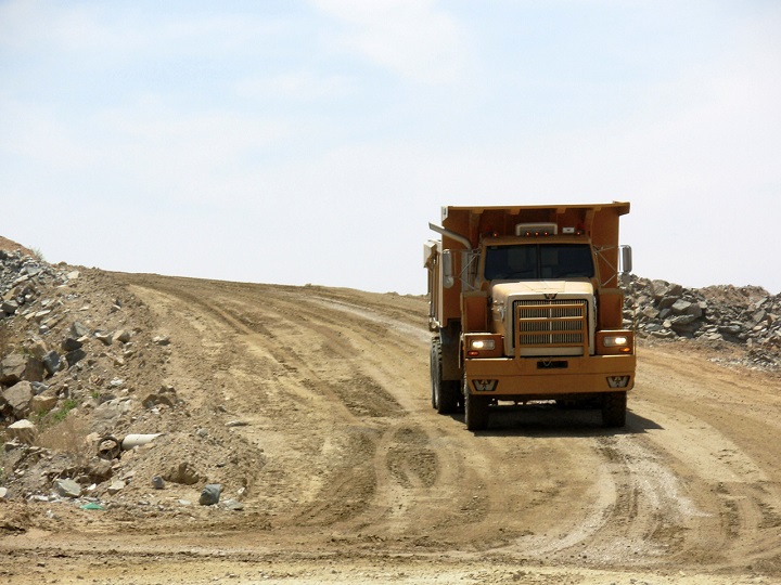 Western-Star-Dump-Truck-6900XD