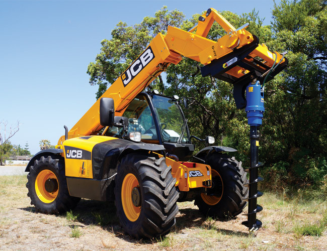 telehandler-with-earth-auger-attachment